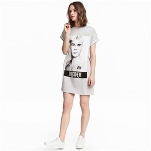 Divided H&M Popular Star Character Print Women T-shirts roll-up Short Sleeve